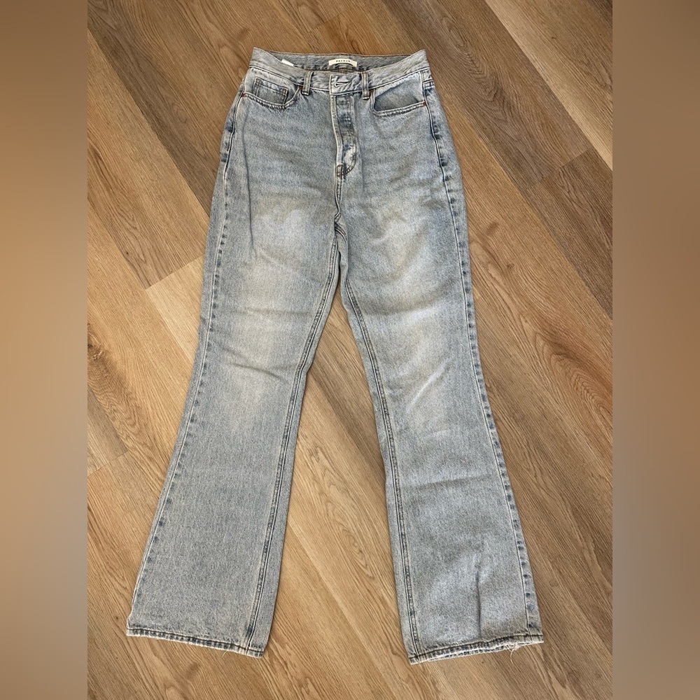Pacsun High Rise Bootcut Light Blue Jeans. Size 28